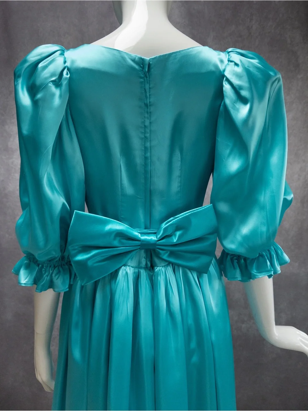 Vintage 80s Teal Satin Formal Prom Dress with Matching Capelet and Bow,‎ Size M